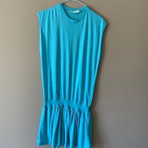 Low waisted top or dress